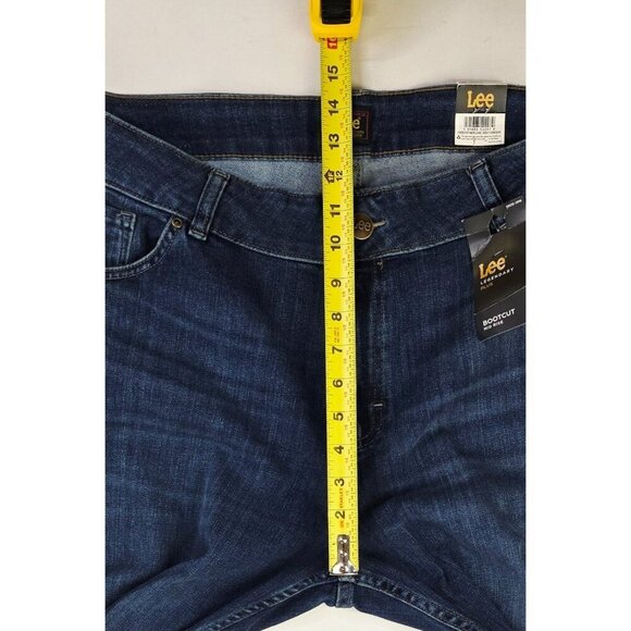 Lee Legendary Plus Size 20W Medium Womens 31" Inseam Bootcot Blue Logo Jeans NWT - Picture 2 of 13